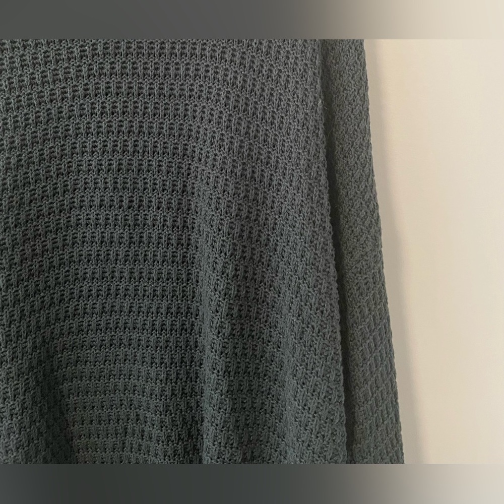 Dark Green Knit Tunic Sweater - Picture 2 of 3
